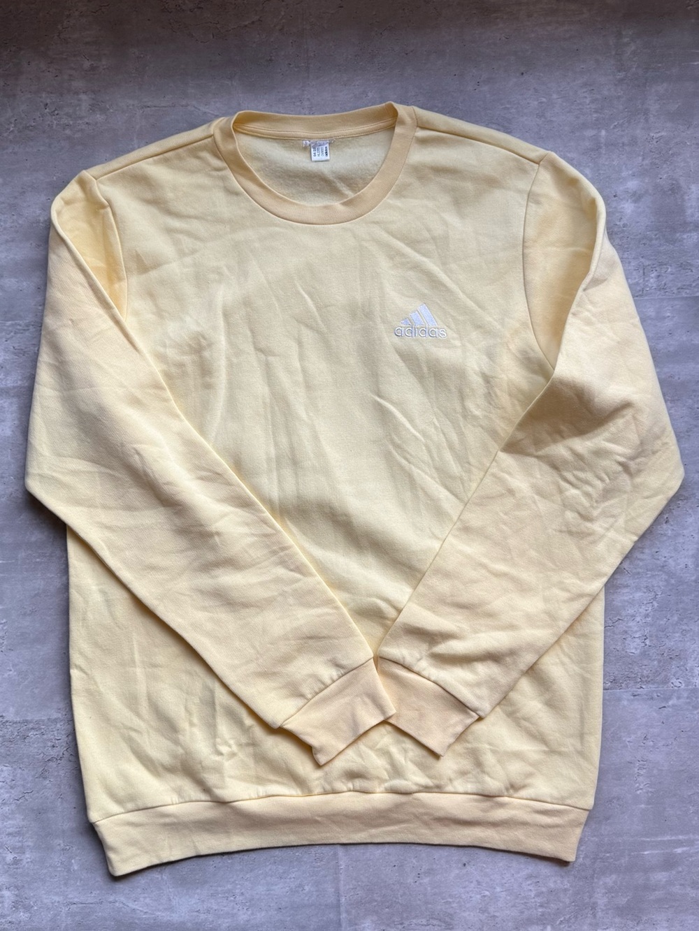 adidas Men's Crewneck Sweatshirt in Light Yellow
